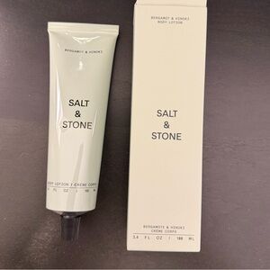 Bergamot & Hinoki Hydrating Body Lotion with Niacinamide